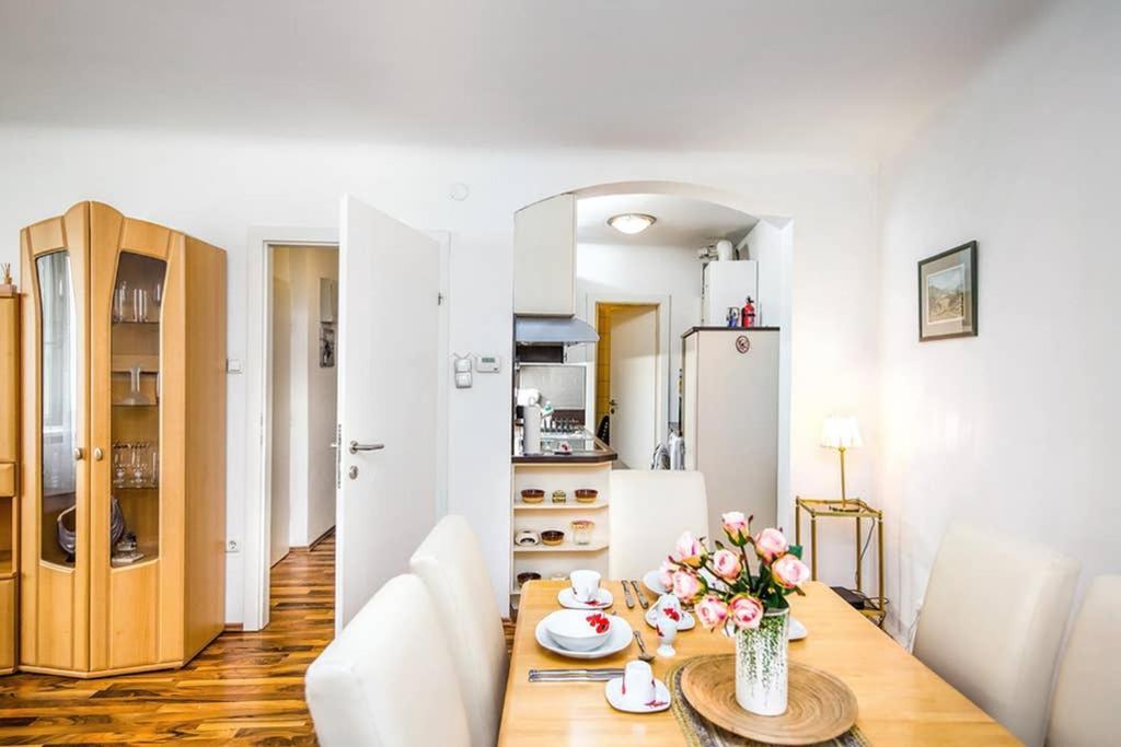 Cosy Apartment Near Stephansplatz Vienna Exterior photo
